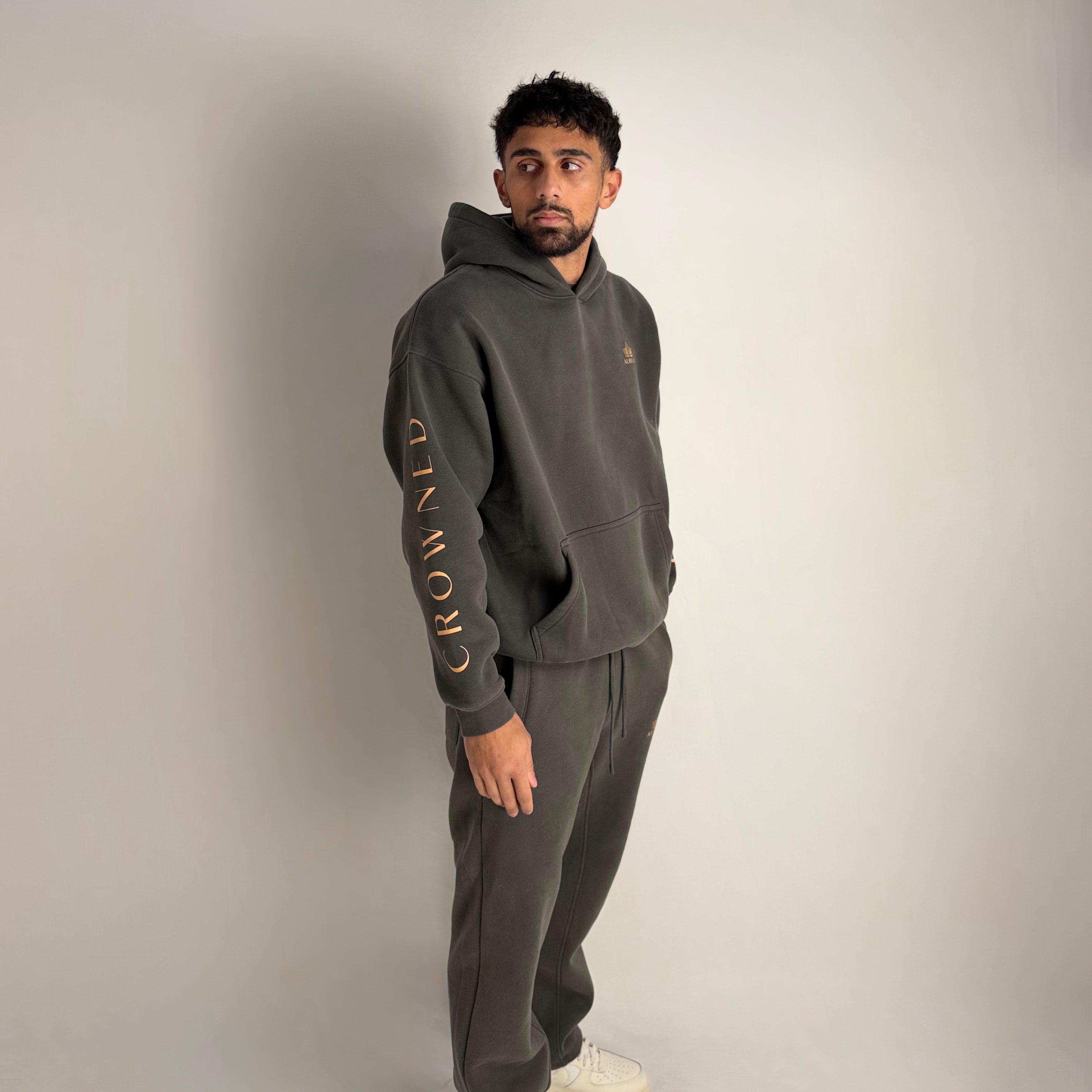 Crowned Heritage Set - Deep Slate Grey